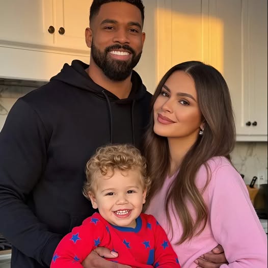 Kalebbel tizenöt évig voltunk együtt. Az egyetemen, egy bulin találkoztam vele, és azonnal tudtam: ő az életem férfija. Vele építettem fel a családomat. Lucas születésnapján Kaleb úgy sírt a boldogságtól, mint soha korábban. Már az első pillanattól példamutató apa volt.