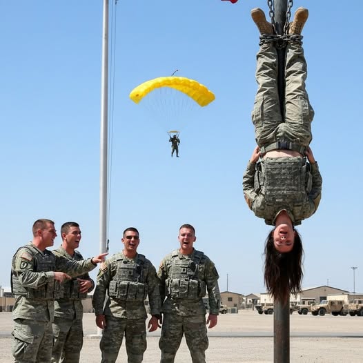 “Senkit sem érdekel, btch!” — a katonák megkötözték, majd megálltak a Navy SEAL parancsnok férjénél